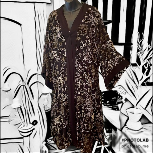 Steve Madden Tops - Steve Madden Does It So Good!!! Kimono, Duster, Looks like Beautiful Embroidery